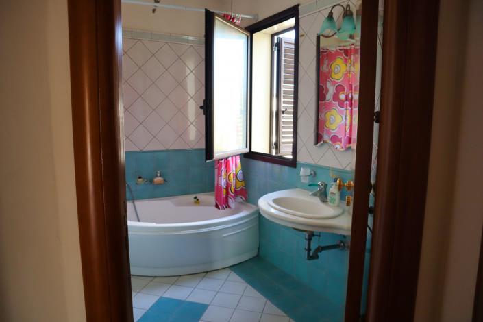 Image No.45-3 Bed Villa for sale