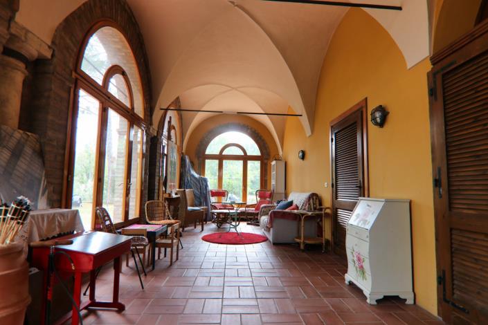 Image No.14-8 Bed Villa for sale