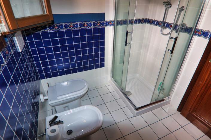 Image No.38-8 Bed Villa for sale