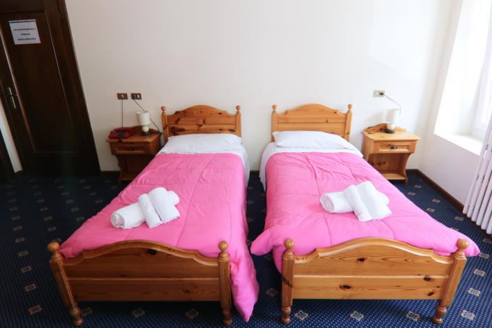 Image No.37-10 Bed Hotel for sale