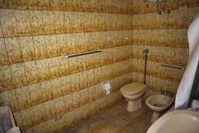 022__023_bagno