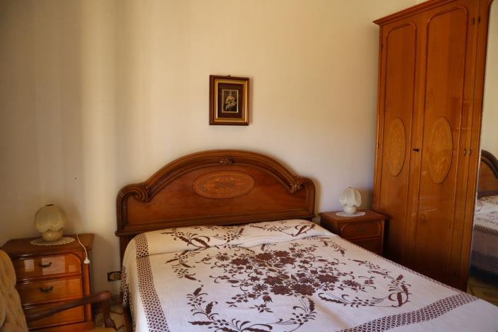 Image No.34-2 Bed Apartment for sale