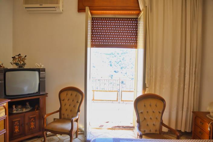 Image No.36-2 Bed Apartment for sale