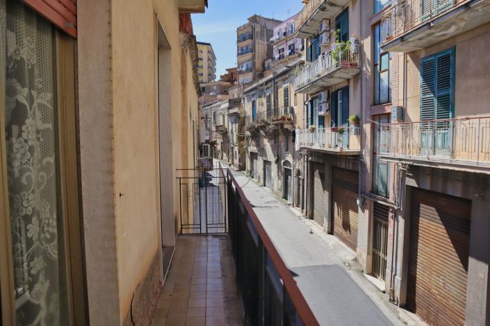 Image No.56-2 Bed Apartment for sale