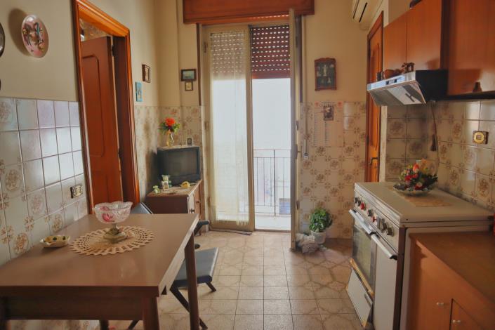 Image No.59-2 Bed Apartment for sale