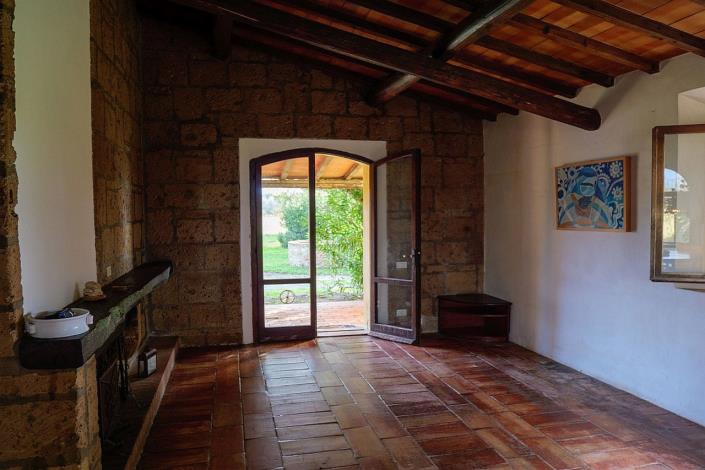 Image No.12-2 Bed Country House for sale