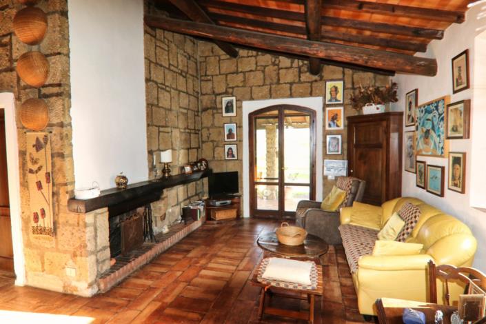 Image No.13-2 Bed Country House for sale