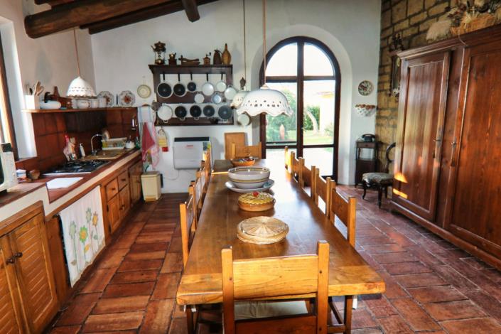 Image No.22-2 Bed Country House for sale