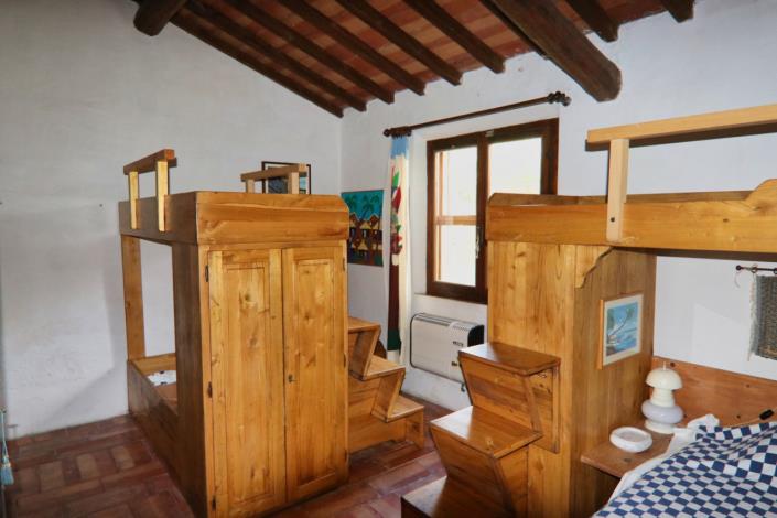 Image No.42-2 Bed Country House for sale