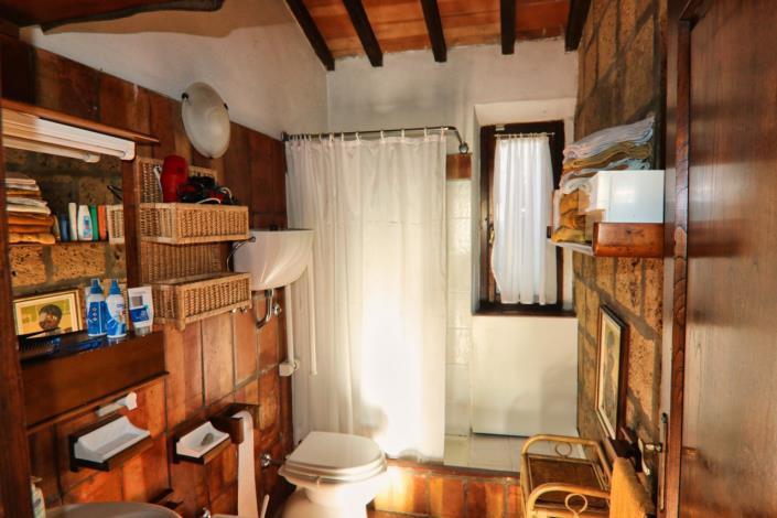 Image No.46-2 Bed Country House for sale