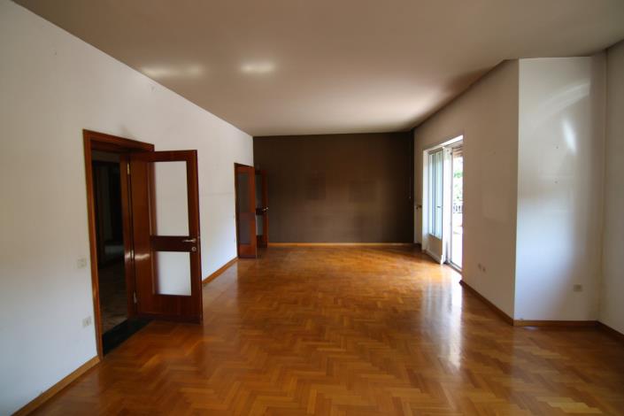 Image No.11-4 Bed Apartment for sale