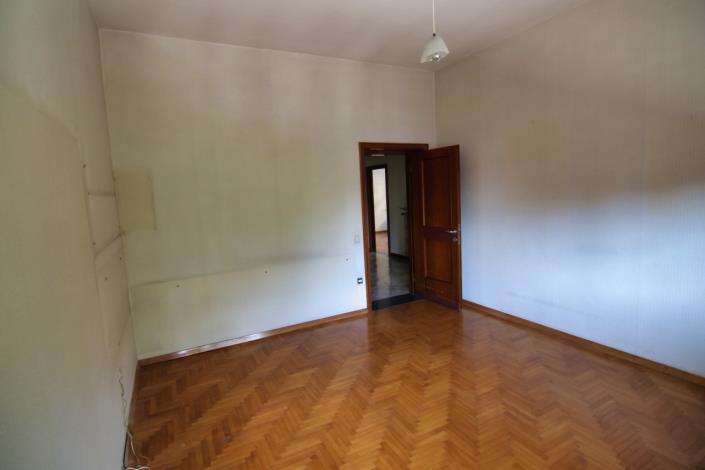 Image No.39-4 Bed Apartment for sale