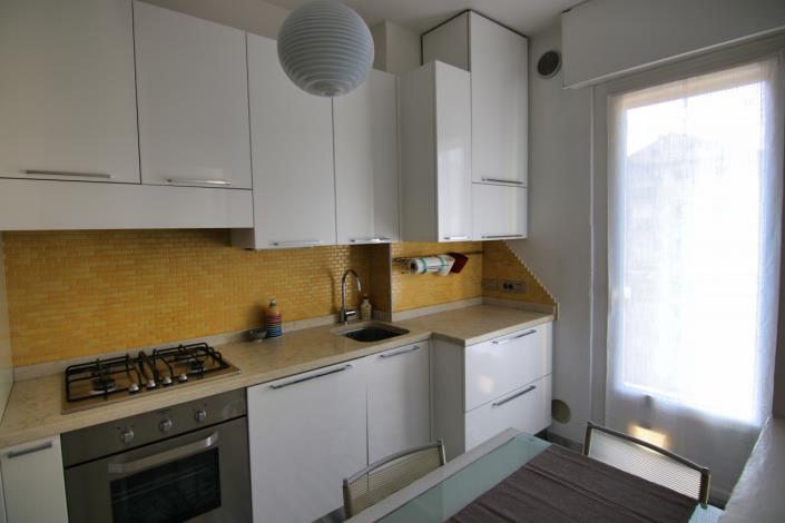 Image No.25-2 Bed Apartment for sale