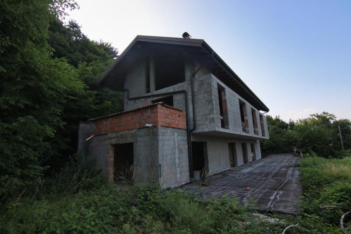 Image No.2-4 Bed House for sale