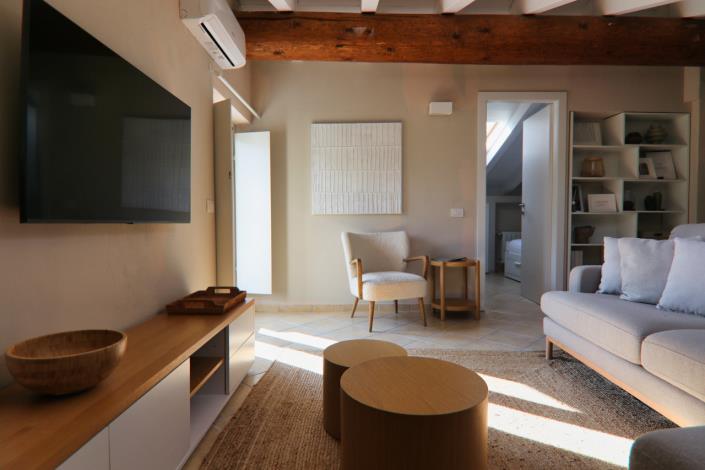 Image No.54-6 Bed Villa for sale