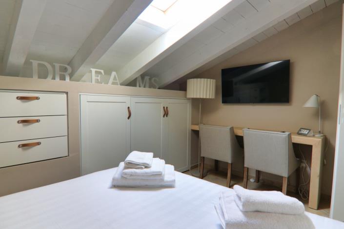 Image No.60-6 Bed Villa for sale