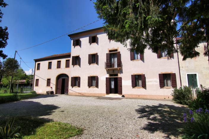 Image No.1-Maison de 5 chambres à vendre à Padoue