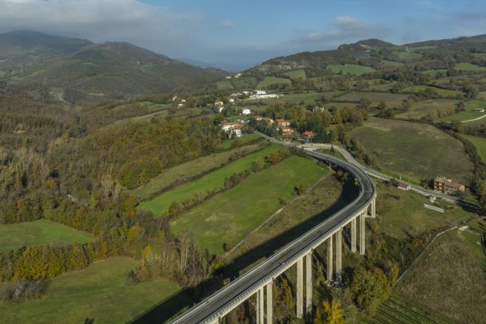 Image No.15-10 Bed Hotel for sale