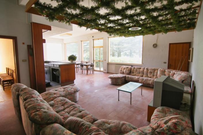 Image No.21-10 Bed Hotel for sale