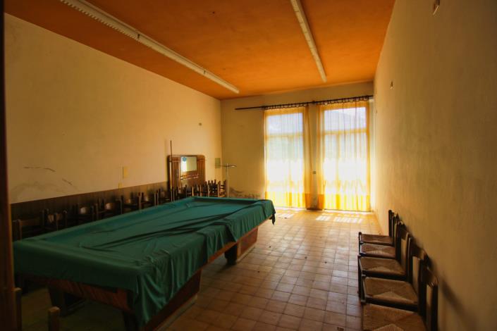 Image No.23-10 Bed Hotel for sale