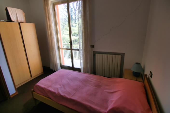 Image No.51-10 Bed Hotel for sale