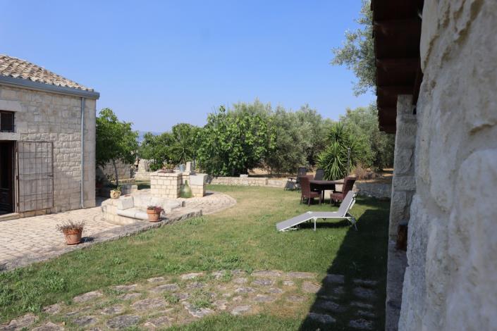 Image No.17-4 Bed Villa for sale