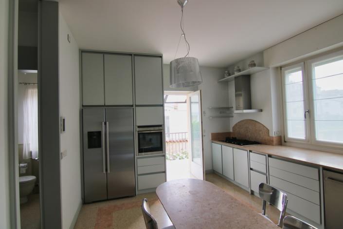 Image No.15-5 Bed Villa for sale