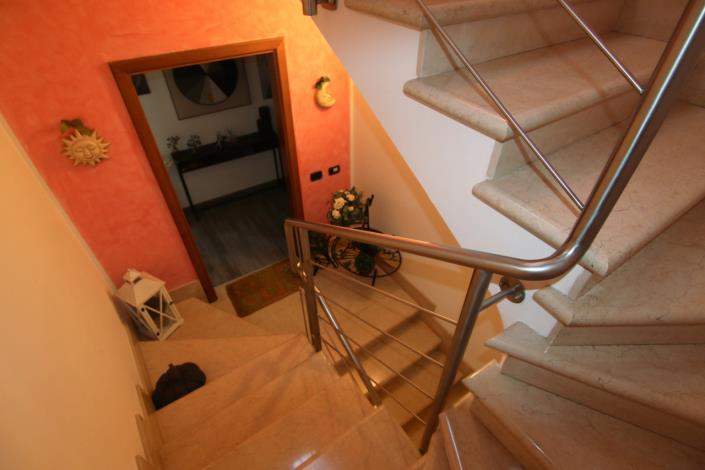 Image No.31-4 Bed House for sale