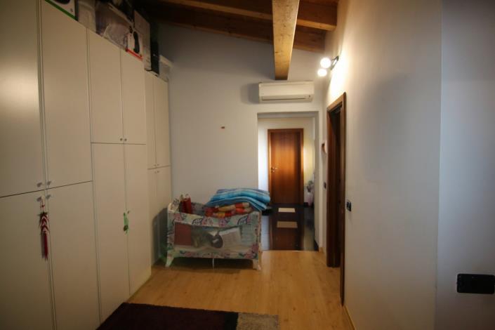 Image No.35-4 Bed House for sale