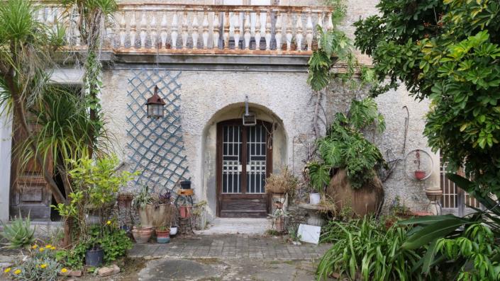 Image No.17-11 Bed Villa for sale