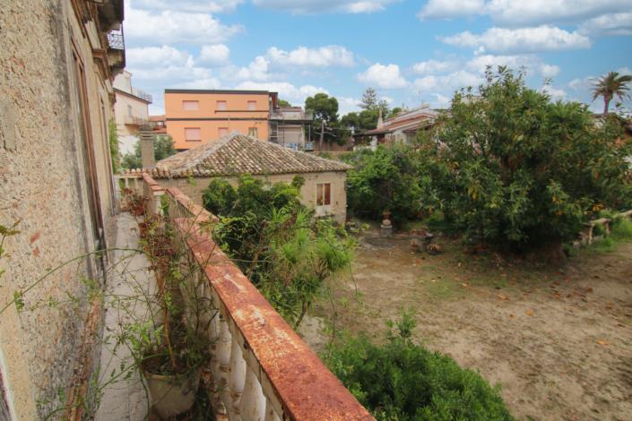 Image No.43-11 Bed Villa for sale