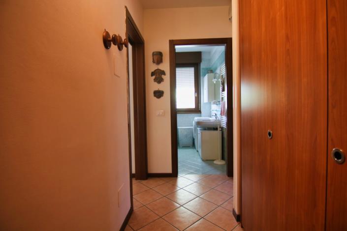 Image No.20-2 Bed Apartment for sale