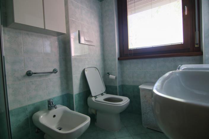 Image No.23-2 Bed Apartment for sale