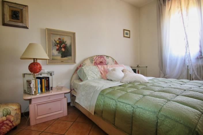 Image No.39-2 Bed Apartment for sale