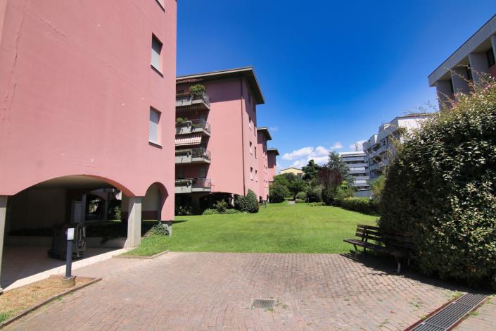 Image No.50-2 Bed Apartment for sale