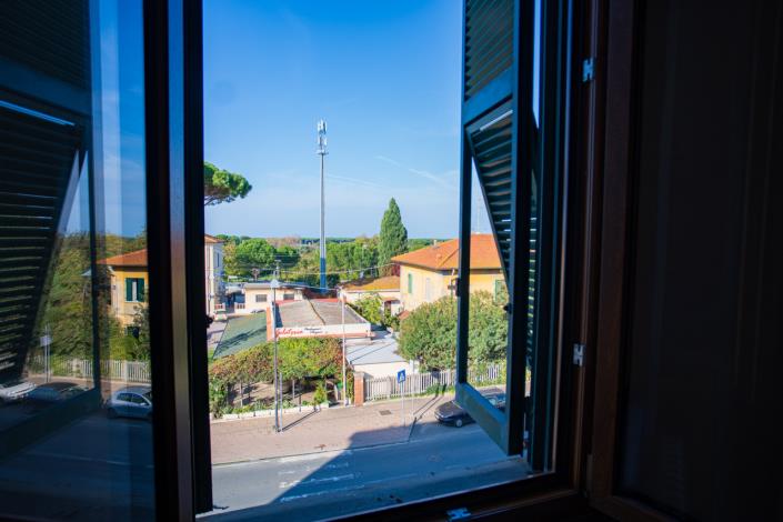 Image No.20-2 Bed Apartment for sale