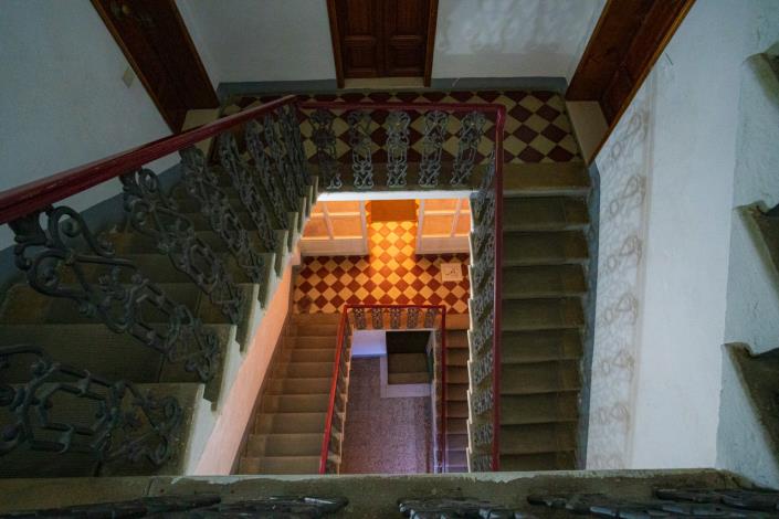 Image No.39-2 Bed Apartment for sale