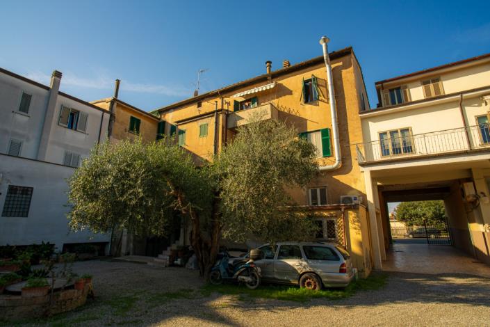 Image No.57-2 Bed Apartment for sale