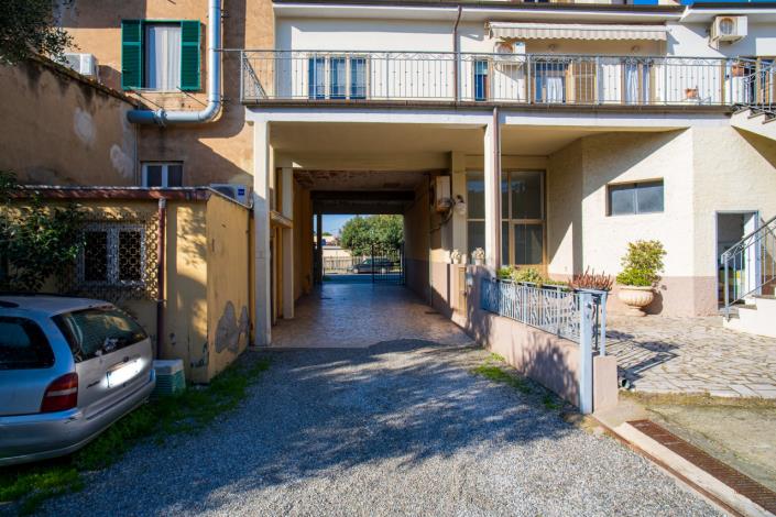 Image No.58-2 Bed Apartment for sale