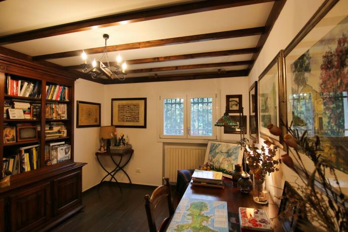 Image No.6-8 Bed Villa for sale