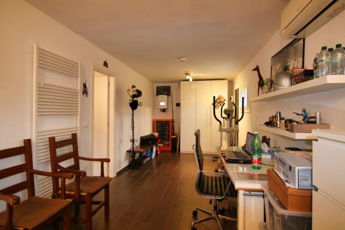 Image No.9-8 Bed Villa for sale