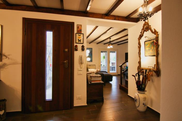 Image No.12-8 Bed Villa for sale