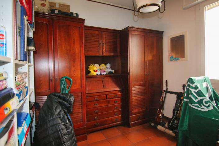 Image No.19-8 Bed Villa for sale