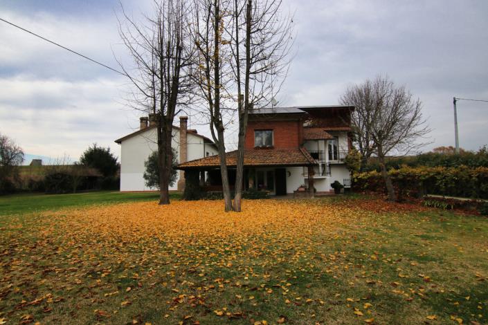 Image No.32-8 Bed Villa for sale