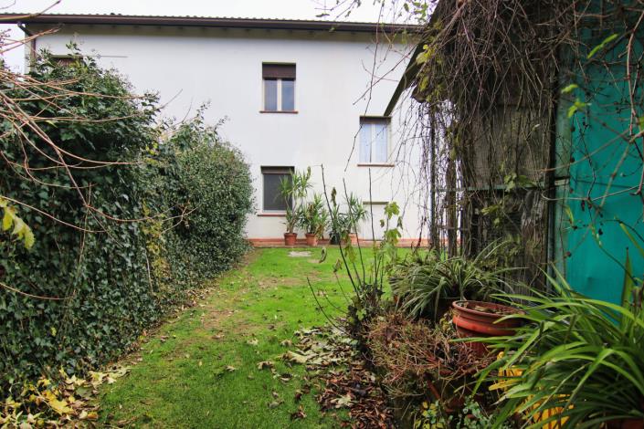 Image No.35-8 Bed Villa for sale