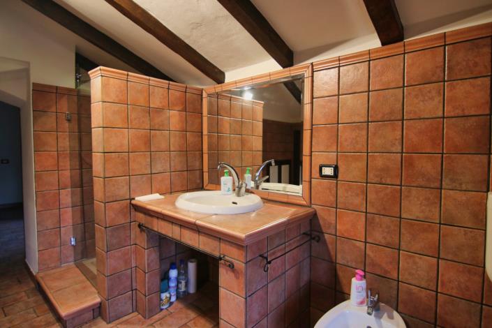 Image No.56-8 Bed Villa for sale