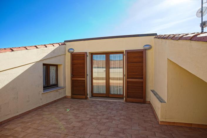 Image No.15-2 Bed Apartment for sale