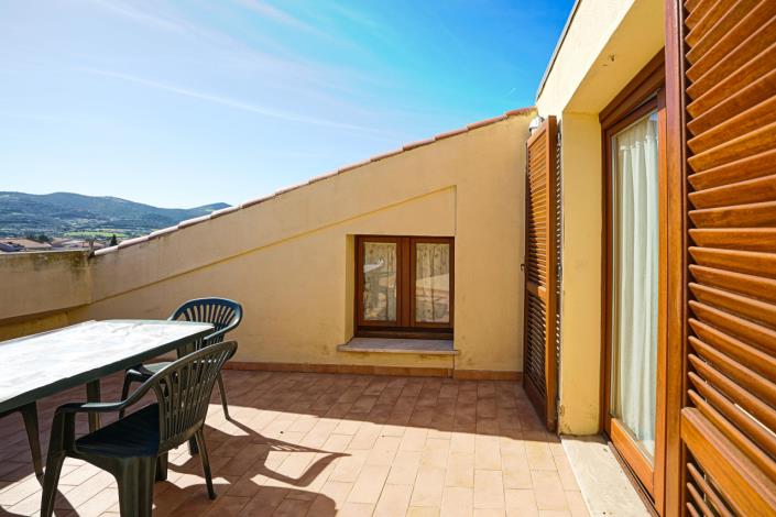 Image No.28-2 Bed Apartment for sale