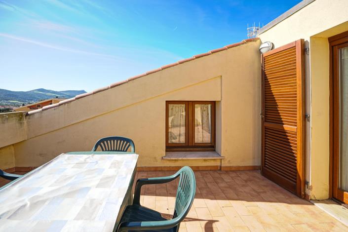 Image No.29-2 Bed Apartment for sale