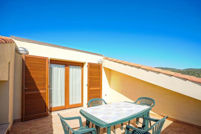 Image No.37-2 Bed Apartment for sale